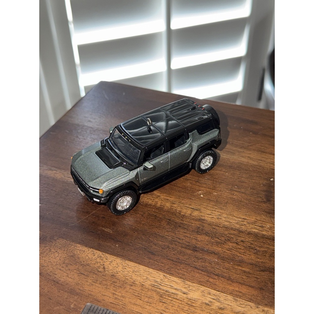 Hallmark 'GMC Hummer  Ornament New No Box Christmas‎ Tree Holiday